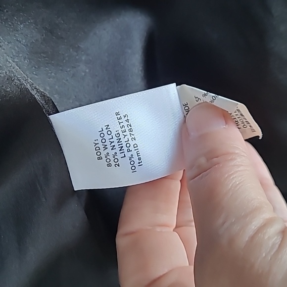 L.L.Bean wool pea coat - Picture 13 of 13